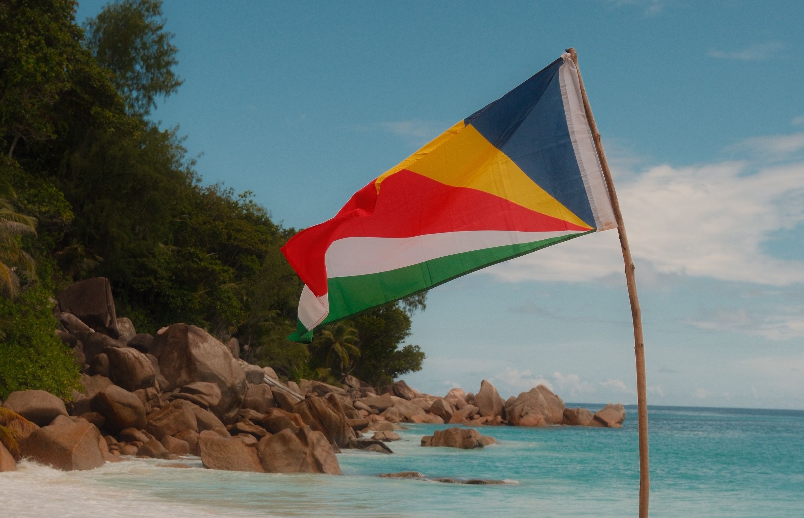 Coastal viewpoint over a Seychelles bay
